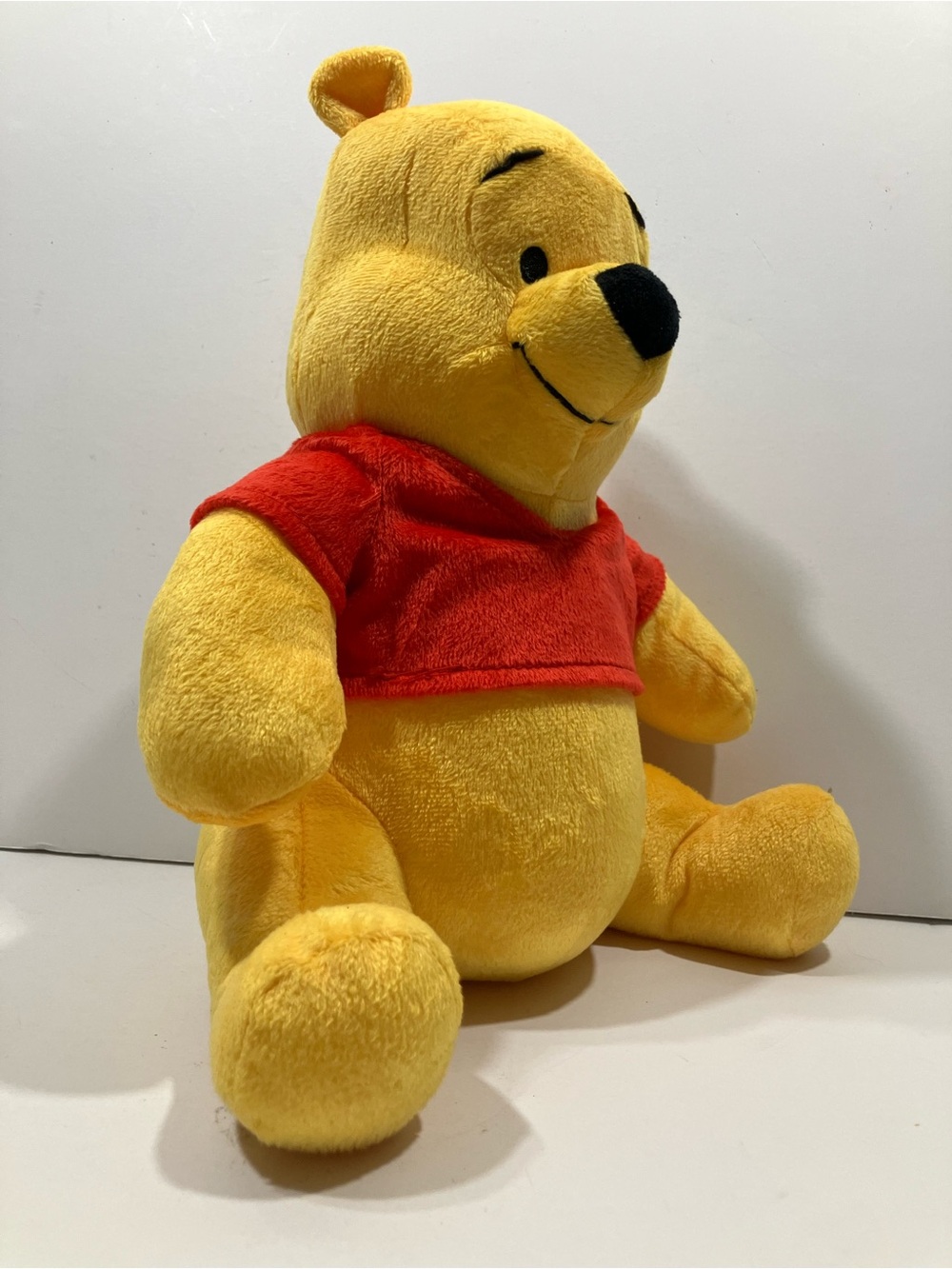 Winnie the Pooh Plush NEW - Picture 5 of 13